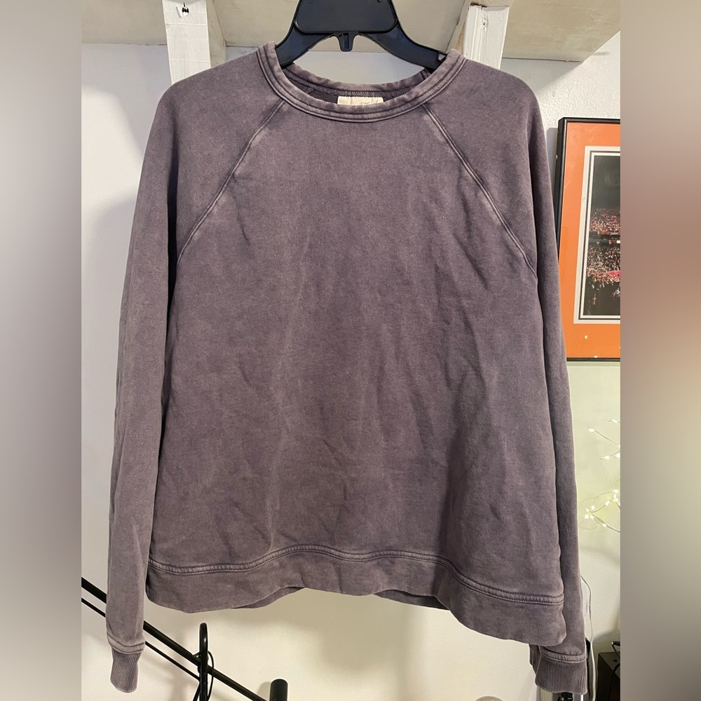 Universal Thread Men's Faded blue Crewneck Sweatshirt